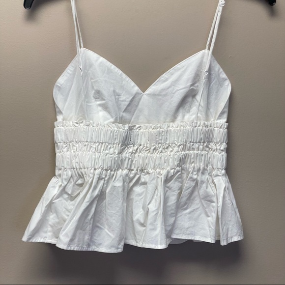 Express Top - Picture 2 of 10